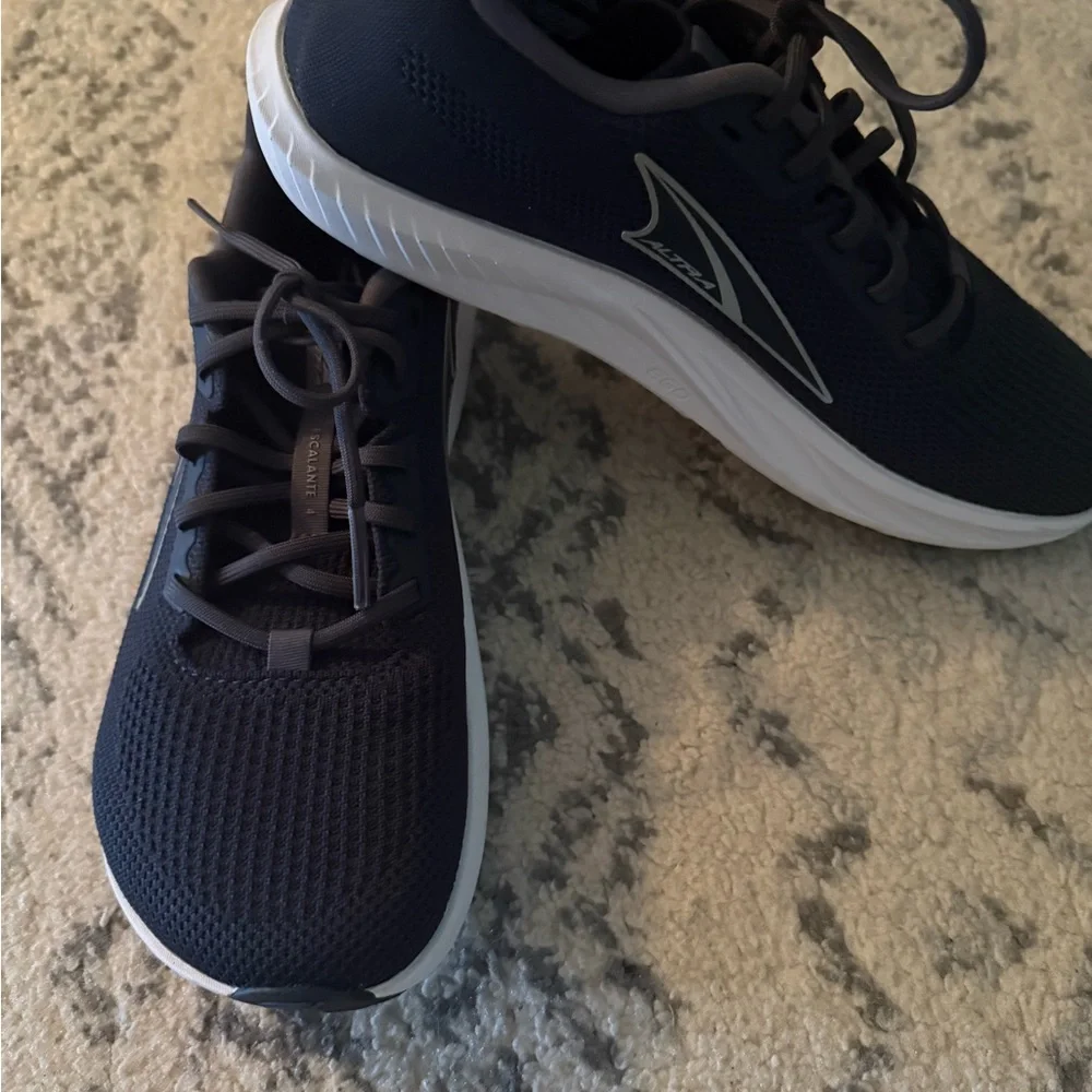 Altra Escalante 4 Womens Sz 8